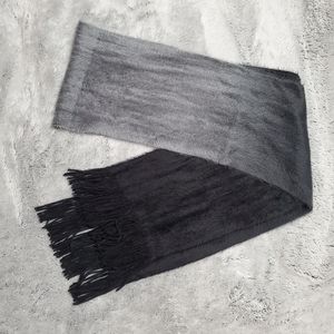 Unisex Gray and Black Scarf